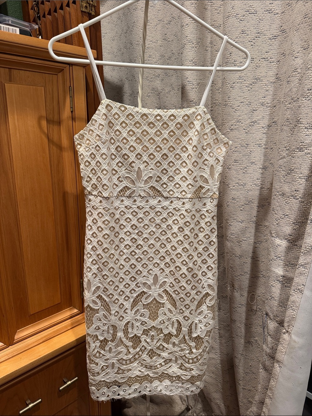 Lena nude/white Lace Mini Dress with Spaghetti Straps